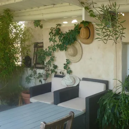 L'Auberge Espagnole - Bed&Breakfast-2